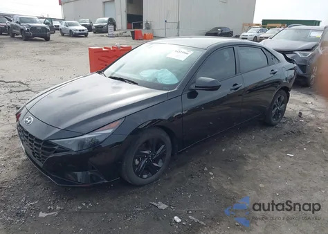 2022 Hyundai Elantra Sel z USA, uszkodzony, nr VIN 5NPLS4AG1NH071115